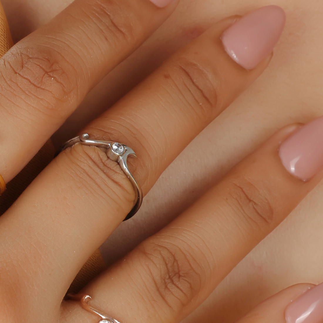 Ocean Wave Cubic Zircon Ring – Hallmarked 925 Sterling Silver White Gold Plated | Elegant & Modern Jewelry