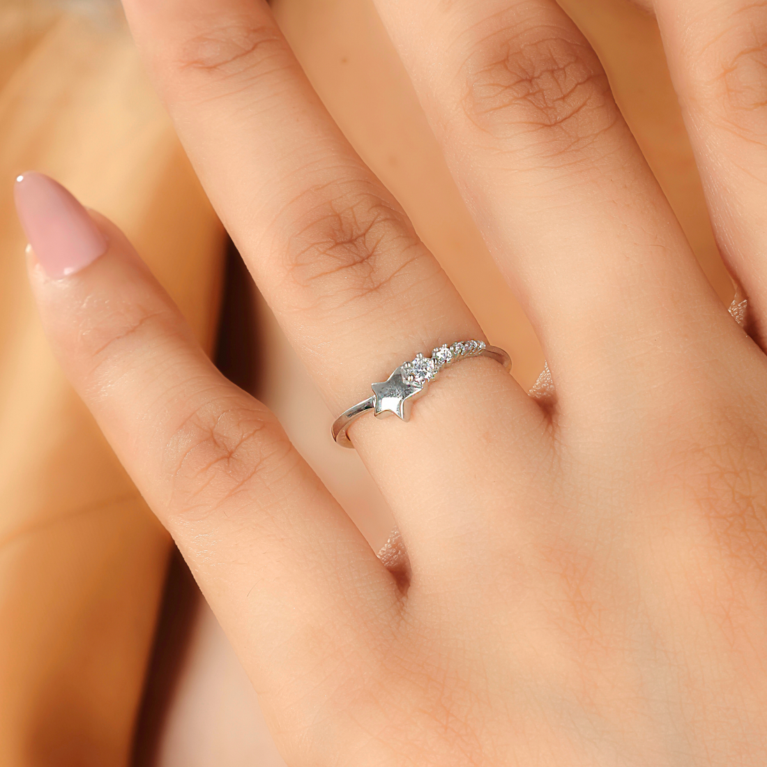Shining Star Stackable Ring White Gold Plated, Hallmarked 925 Sterling Silver