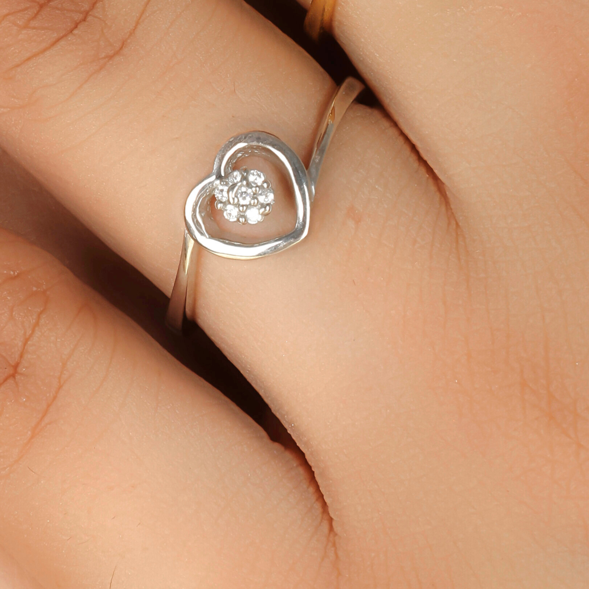 Heart Shape Engagement Ring – Hallmarked 925 Sterling Silver White Gold Plated | Elegant & Timeless Jewelry