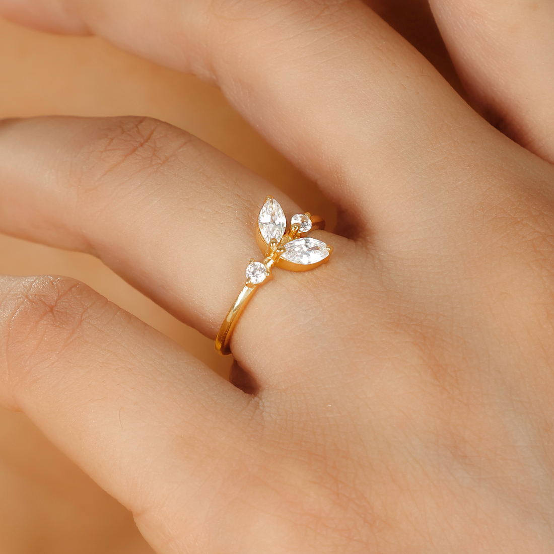 Minimalist CZ Pear Cut Stone Shiny Ring – Hallmarked 925 Sterling Silver Yellow Gold Plated | Elegant & Timeless Jewelry