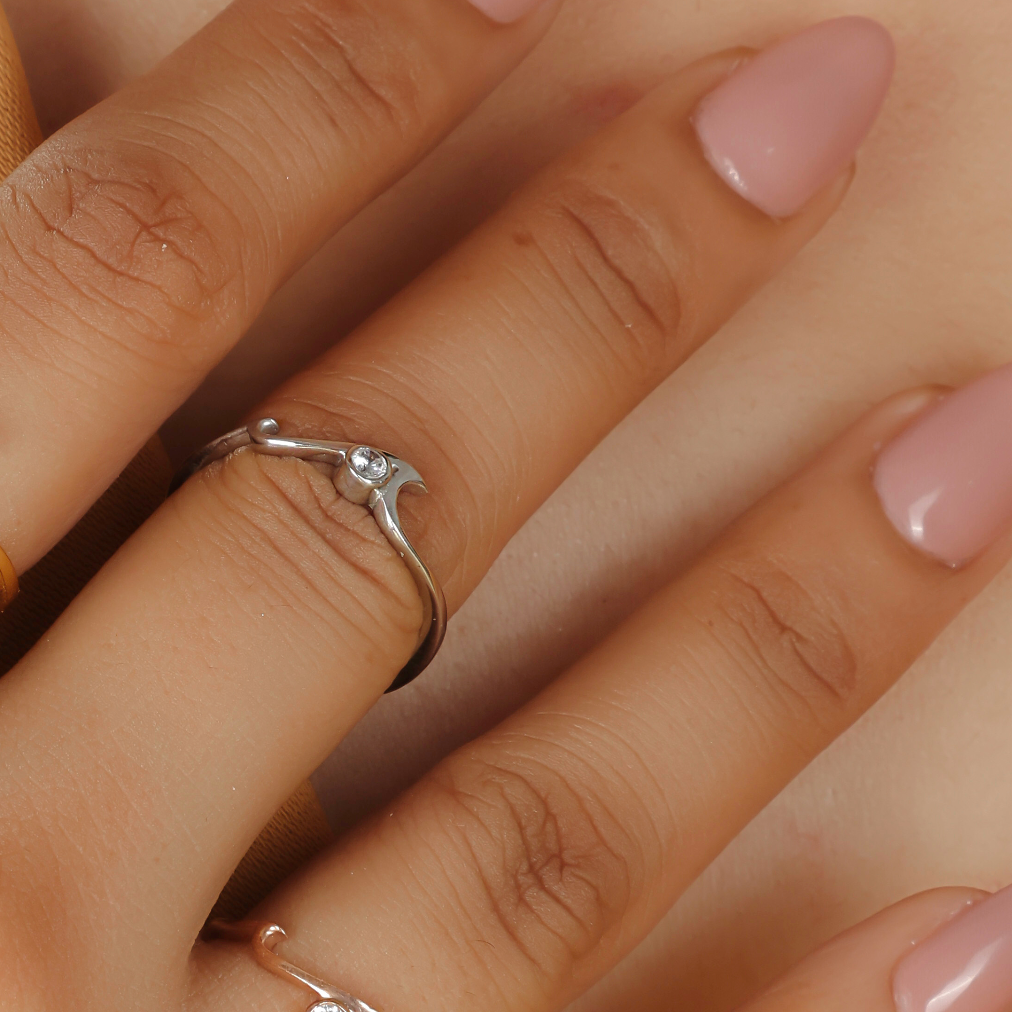 Ocean Wave Cubic Zircon Ring – Hallmarked 925 Sterling Silver White Gold Plated | Elegant & Modern Jewelry