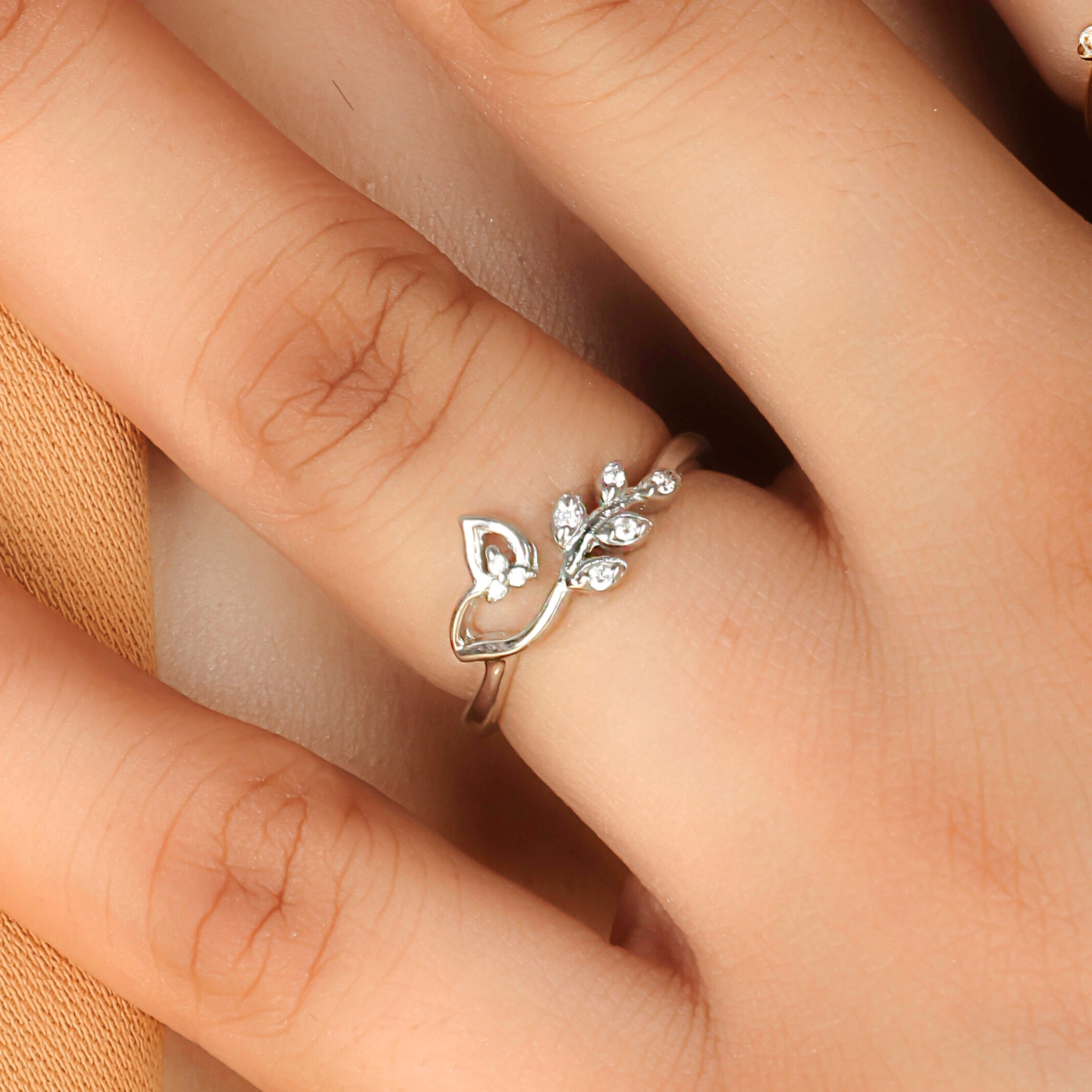 Petals and Leaves Pattern Ring – Hallmarked 925 Sterling Silver White Gold Plated | Elegant Office Wear Jewelry