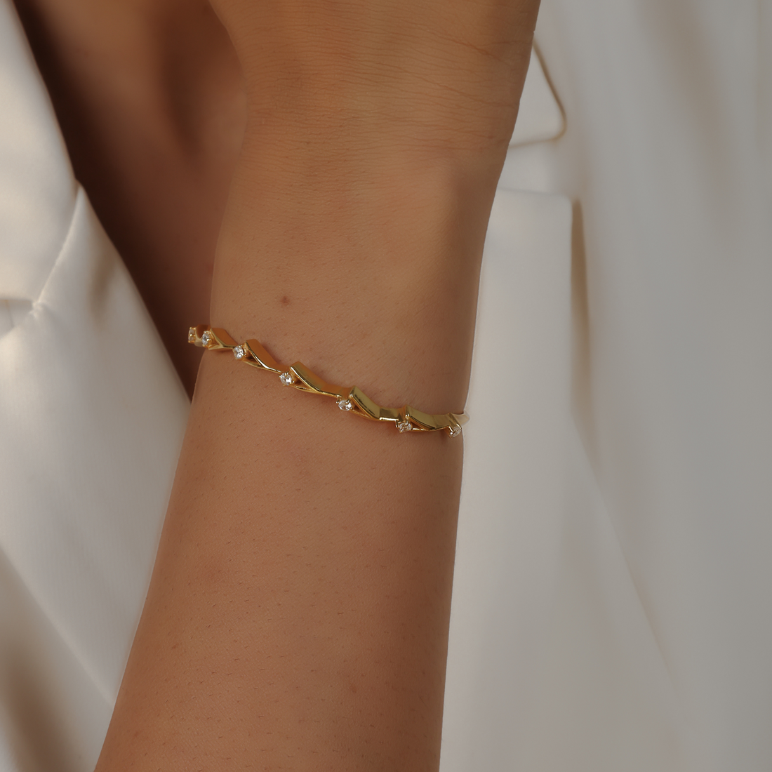 Sparkling Flower Bangle Bracelet For Her, Hallmarked 925 Sterling Silver